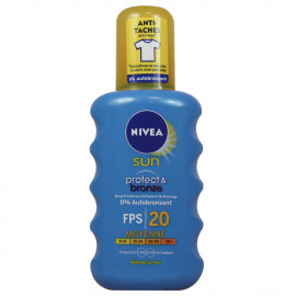 Nivea Sun solar milk spray 200 ml. Protection 20 protects & tans.