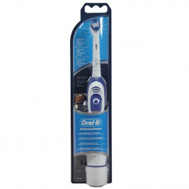 Oral B electric toothbrush Advance Power.