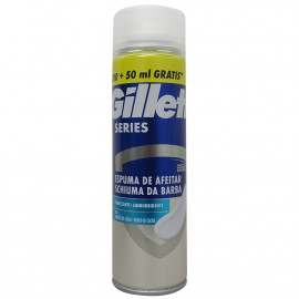 Gillette Series shaving gel 250 ml. Smooth with cocoa butter.