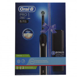 Oral B electric toothbrush refill. Pro1 760 Crossaction Black edition + 2 brush heads + travel case.
