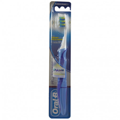 Oral B toothbrush Pro-Expert Suave.