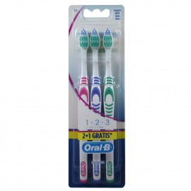 Oral B cepillo de dientes 2+1 u. 1 2 3 classic care.