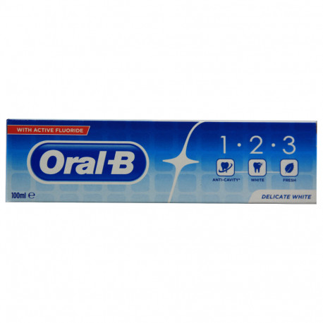 Oral B toothpaste 100 ml. 1·2·3 delicate white with active fluorine.
